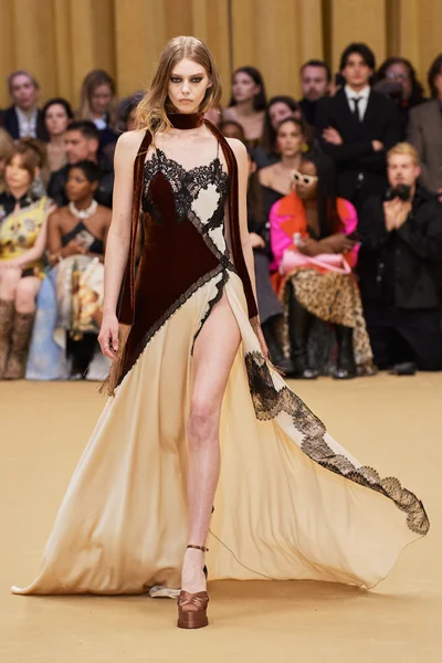 Look 31